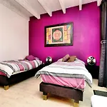 Beautiful With Heated Outdoor Pool Villa *