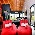 Villa Beautiful With Heated Outdoor Pool *