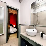 Beautiful With Heated Outdoor Pool Villa *