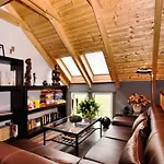 Beautiful With Heated Outdoor Pool Villa