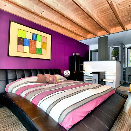 Beautiful With Heated Outdoor Pool *