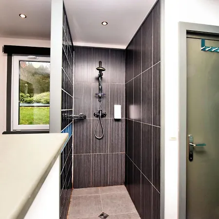 Beautiful With Heated Outdoor Pool *