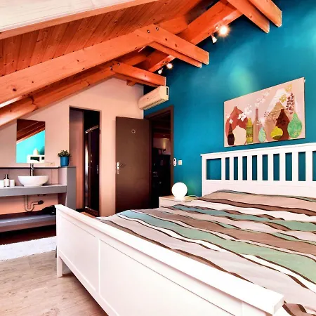 Beautiful With Heated Outdoor Pool * Manhay