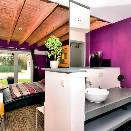 Beautiful With Heated Outdoor Pool
