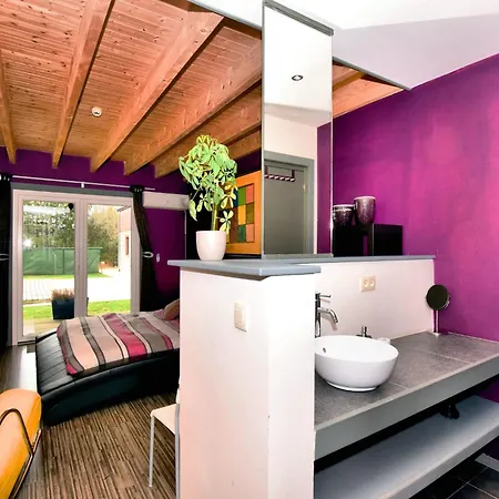 Beautiful With Heated Outdoor Pool Βίλα Manhay