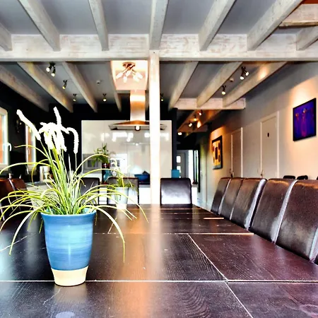 Beautiful With Heated Outdoor Pool