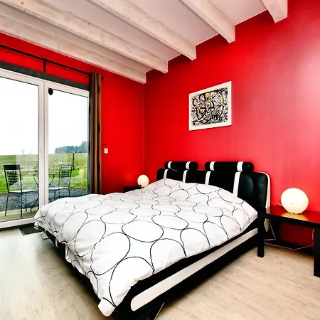 Beautiful With Heated Outdoor Pool Manhay