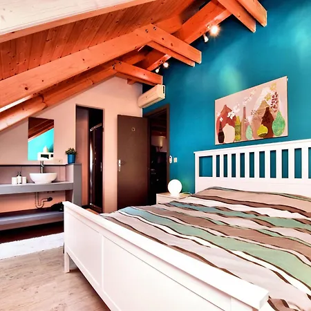 Beautiful With Heated Outdoor Pool *