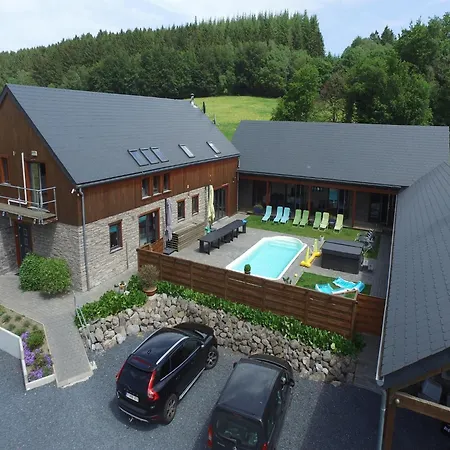 Βίλα Beautiful With Heated Outdoor Pool Manhay