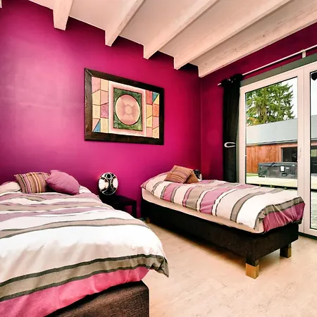 Βίλα Beautiful With Heated Outdoor Pool